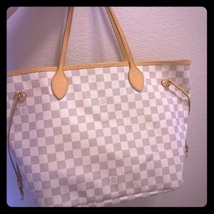 Authentic Louis Vuitton Neverfull MM